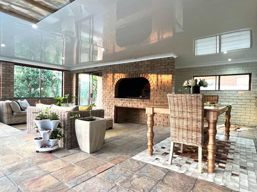 4 Bedroom Property for Sale in Walmer Downs Eastern Cape